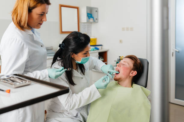 Best Emergency Tooth Extraction in Arcadia, IN